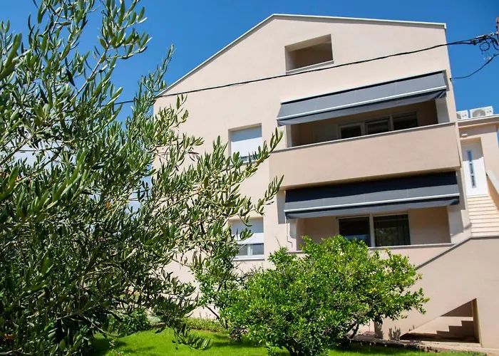 Iadertina Apartment