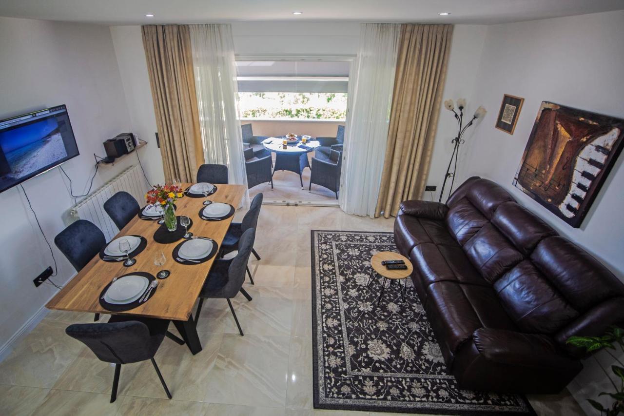 Iadertina Apartmán *