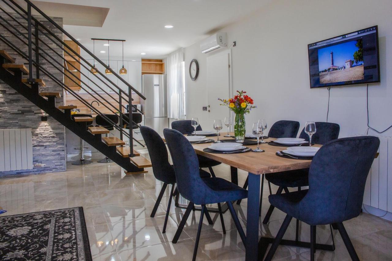Iadertina Apartment